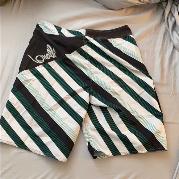 O’Neill Board Shorts - Picture 3 of 3